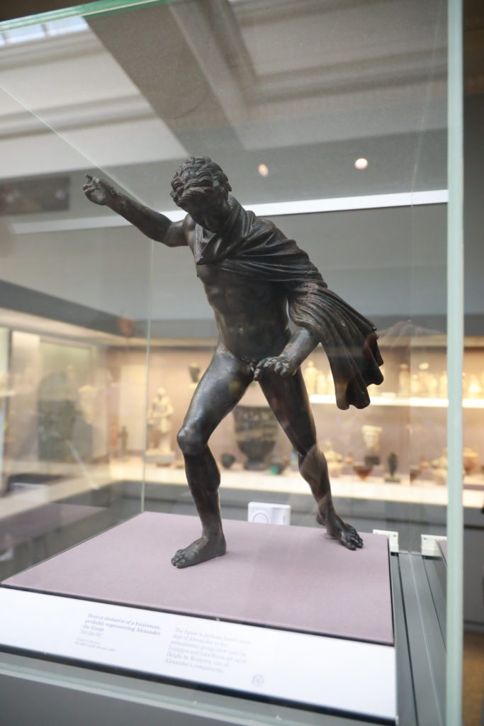 大英博物館にあるアレクサンダー大王の銅像